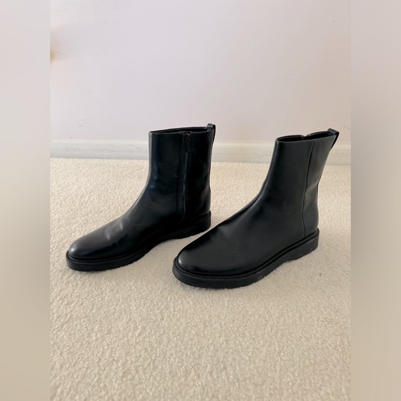 Vince Black Leather Boots - size 8.5 - Picture 4 of 13